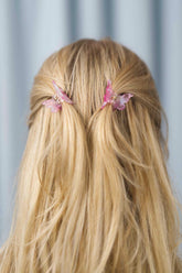 Schmetterling Mini Haarklammern im 2er-Set – zarte Haaraccessoires zum Zurückstecken von Strähnen, ideal für verspielte Frisuren.