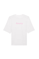 Oversized T-Shirt aus 100 % Bio-Baumwolle mit weitem, modernem Schnitt, erhältlich in Schwarz, Weiss und Natur. Individuell gestaltbar mit Wunschmotiv und frei wählbarer Platzierung. Weiche Qualität, überschnittene Ärmelansätze und lässiger Style für maximalen Tragekomfort. Mit Anway-Schriftzug in serifenloser, fetter Schrift auf der Vorderseite.