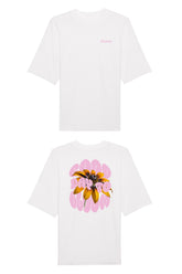 Oversized T-Shirt aus 100 % Bio-Baumwolle mit weitem, modernem Schnitt, erhältlich in Schwarz, Weiss und Natur. Individuell gestaltbar mit Wunschmotiv und frei wählbarer Platzierung. Weiche Qualität, überschnittene Ärmelansätze und lässiger Style für maximalen Tragekomfort. Vorderseite: Kleiner „Anway“-Schriftzug auf der linken Brust. Rückseite: Grosses Design mit Sonnenblume und Text „GOOD DAY TO BLOOM“.