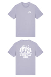 T-Shirt aus 100 % Bio-Baumwolle mit normaler Passform, erhältlich in verschiedenen Farben wie Blue Soul, Cotton Pink, Lavender, Aloe, Weiss und Schwarz. Individuell bedruckbar mit Wunschmotiv. Weiches, angenehm leichtes Material für hohen Tragekomfort. Ideal für einen zeitgemässen, entspannten Look. Mit kleinem Zelt-Motiv, Bäumen und Mond auf der Vorderseite und grossem „CAMPING GIRL“-Print auf dem Rücken.