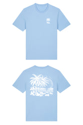 T-Shirt aus 100 % Bio-Baumwolle mit normaler Passform, erhältlich in verschiedenen Farben wie Blue Soul, Cotton Pink, Lavender, Aloe, Weiss und Schwarz. Individuell bedruckbar mit Wunschmotiv. Weiches, angenehm leichtes Material für hohen Tragekomfort. Ideal für einen zeitgemässen, entspannten Look. T-Shirt mit kleinem Motiv einer Palme und eines Liegestuhls auf der linken Brust und einem detaillierten Strandmotiv mit Palmen, Kokosnüssen und Sonnenuntergang auf der Rückseite.
