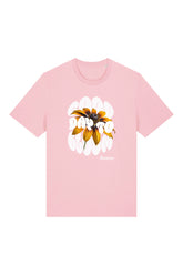 T-Shirt aus 100 % Bio-Baumwolle mit normaler Passform, erhältlich in verschiedenen Farben wie Blue Soul, Cotton Pink, Lavender, Aloe, Weiss und Schwarz. Individuell bedruckbar mit Wunschmotiv. Weiches, angenehm leichtes Material für hohen Tragekomfort. Ideal für einen zeitgemässen, entspannten Look. Design mit Sonnenblume und Text „GOOD DAY TO BLOOM“ auf der Vorderseite.