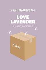 Box mit 7 Artikeln, Hoodie, Socken 3er-Pack, Trinkbecher, Midi Silk Scrunchie, Square Haarklammer, Travel Bag, Notizblock
