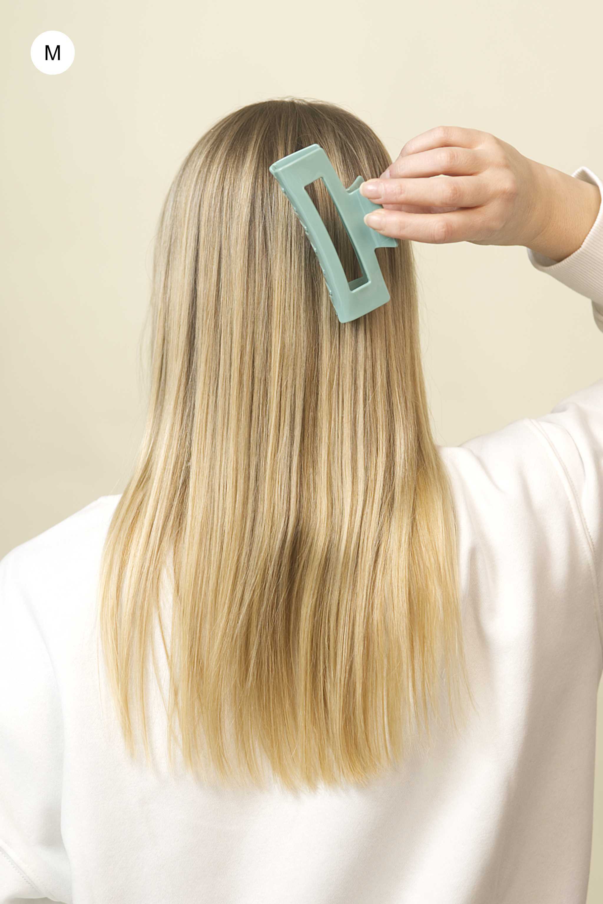 Stilvolle Haarklammer in pastellgrün aus robustem und leichtem Material – modisches Haaraccessoire mit sicherem Halt und angenehmem Tragegefühl, ideal für den Alltag und besondere Anlässe.