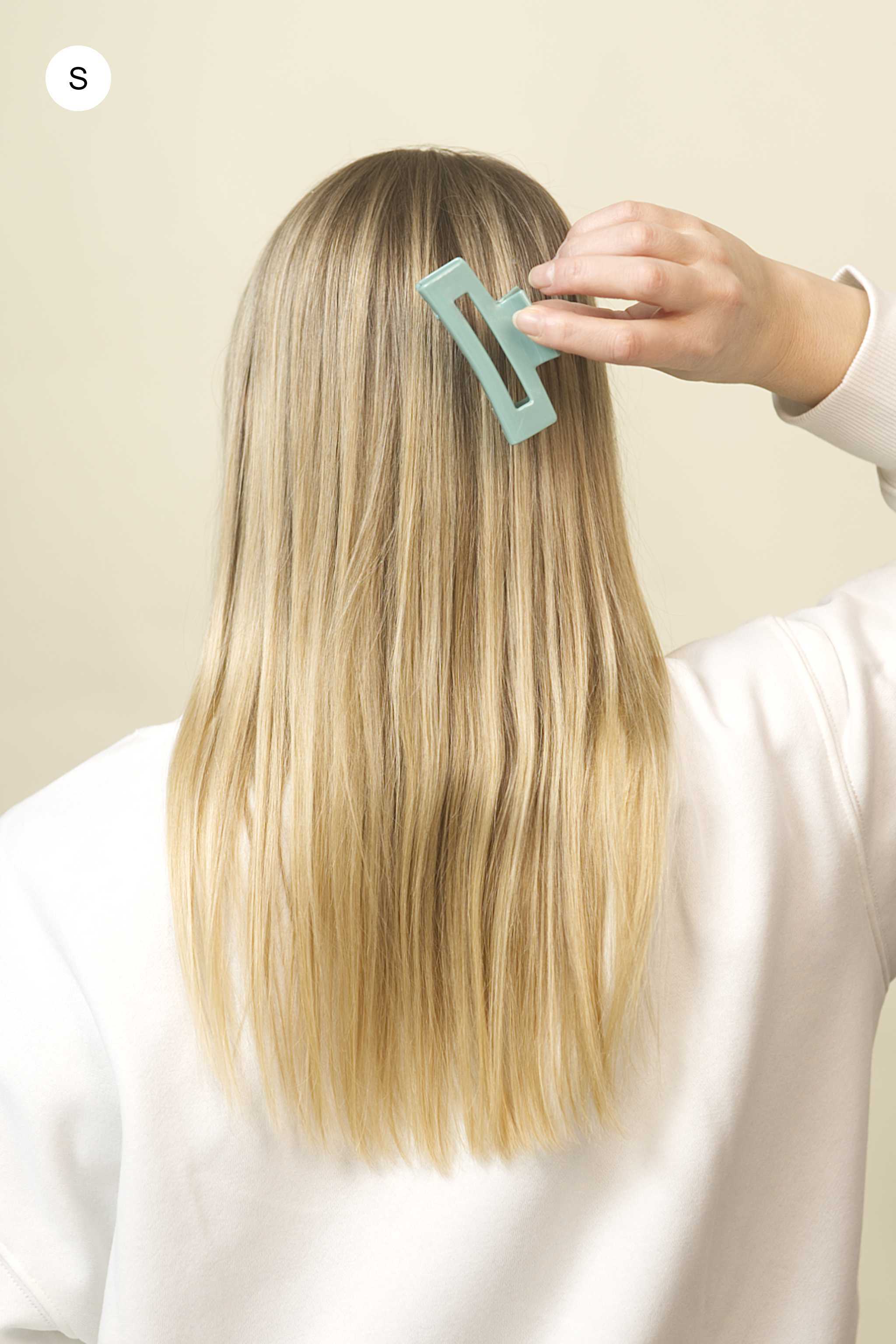 Stilvolle Haarklammer in pastellgrün aus robustem und leichtem Material – modisches Haaraccessoire mit sicherem Halt und angenehmem Tragegefühl, ideal für den Alltag und besondere Anlässe.
