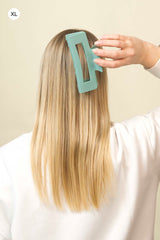 Stilvolle Haarklammer in pastellgrün aus robustem und leichtem Material – modisches Haaraccessoire mit sicherem Halt und angenehmem Tragegefühl, ideal für den Alltag und besondere Anlässe.