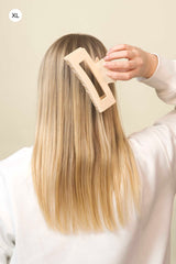 Stilvolle Haarklammer vanillefarben in hellem Beige aus robustem und leichtem Material – modisches Haaraccessoire mit sicherem Halt und angenehmem Tragegefühl, ideal für den Alltag und besondere Anlässe.
