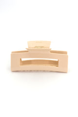 Stilvolle Haarklammer vanillefarben in hellem Beige aus robustem und leichtem Material – modisches Haaraccessoire mit sicherem Halt und angenehmem Tragegefühl, ideal für den Alltag und besondere Anlässe.
