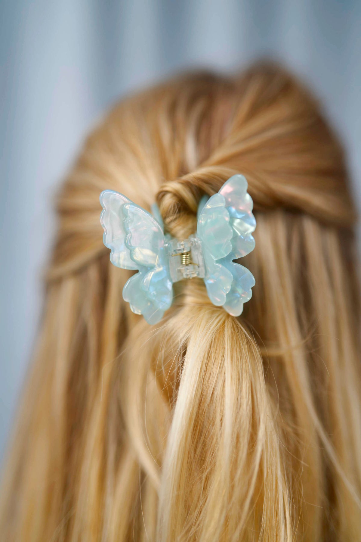 Schmetterling-Haarklammer für halboffene oder hochgesteckte Frisuren.