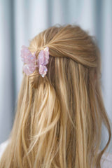 Schmetterling-Haarklammer für halboffene oder hochgesteckte Frisuren – trendiges Design für stilvolle Alltags- und Party-Looks.