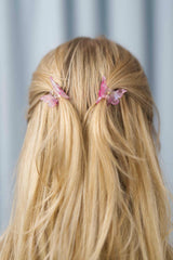 Schmetterling Mini Haarklammern im 2er-Set – zarte Haaraccessoires zum Zurückstecken von Strähnen, ideal für verspielte Frisuren.