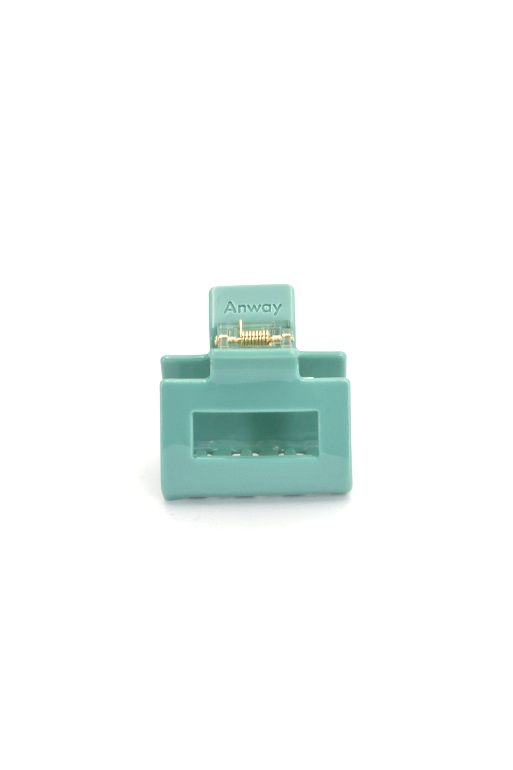 Kompakte Square Haarklammer in pastellgrün mit elegantem Design – stilvolles, langlebiges und praktisches Haaraccessoire für unterwegs, das idealen Halt und maximalen Komfort bietet.