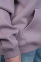 DUSTY LAVENDER Unisex Hoodie mit moderner, oversized Passform – kuschlig weich und aus hochwertigem Material.