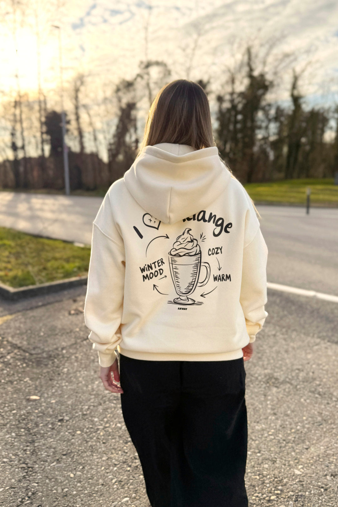 Unisex Hoodie, Farbe Buttermilk Yellow, moderne, oversized Passform, kuschlig weich, Baumwolle, Backprint