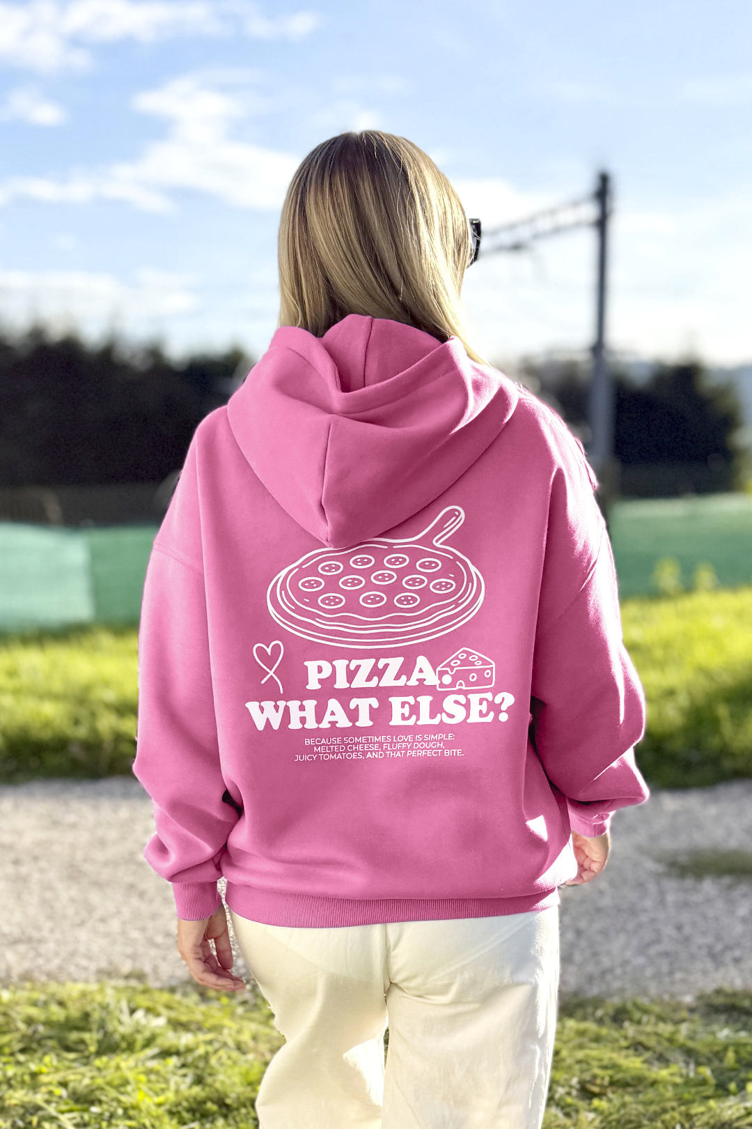 Unisex Hoodie, Farbe French Fuchsia, moderne, oversized Passform, kuschlig weich, Baumwolle, Backprint