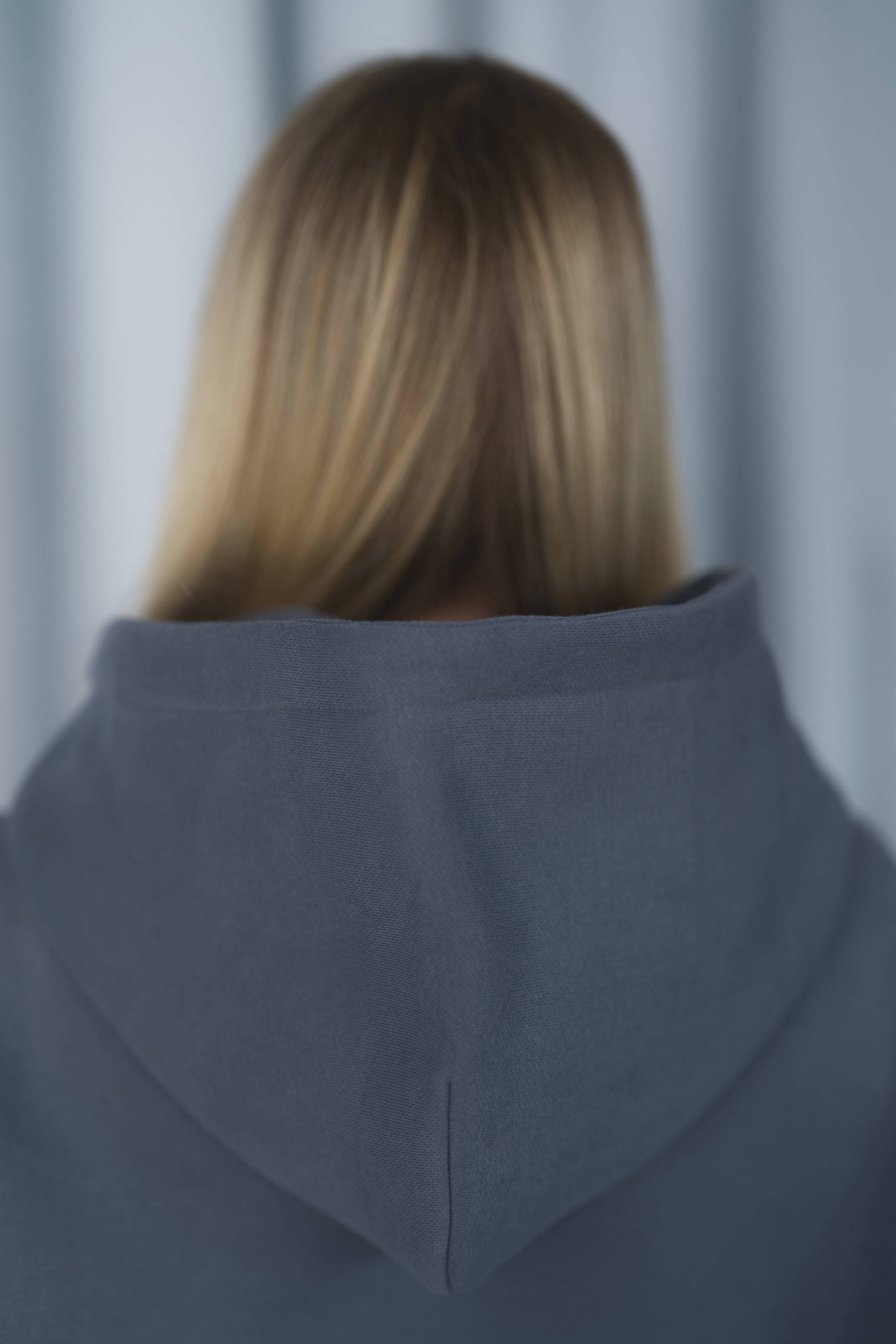 SLATE BLUE Unisex Hoodie mit moderner, oversized Passform – kuschlig weich und aus hochwertigem Material.