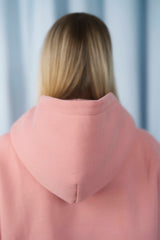 SOFT CORAL Unisex Hoodie mit moderner, oversized Passform – kuschlig weich und aus hochwertigem Material.