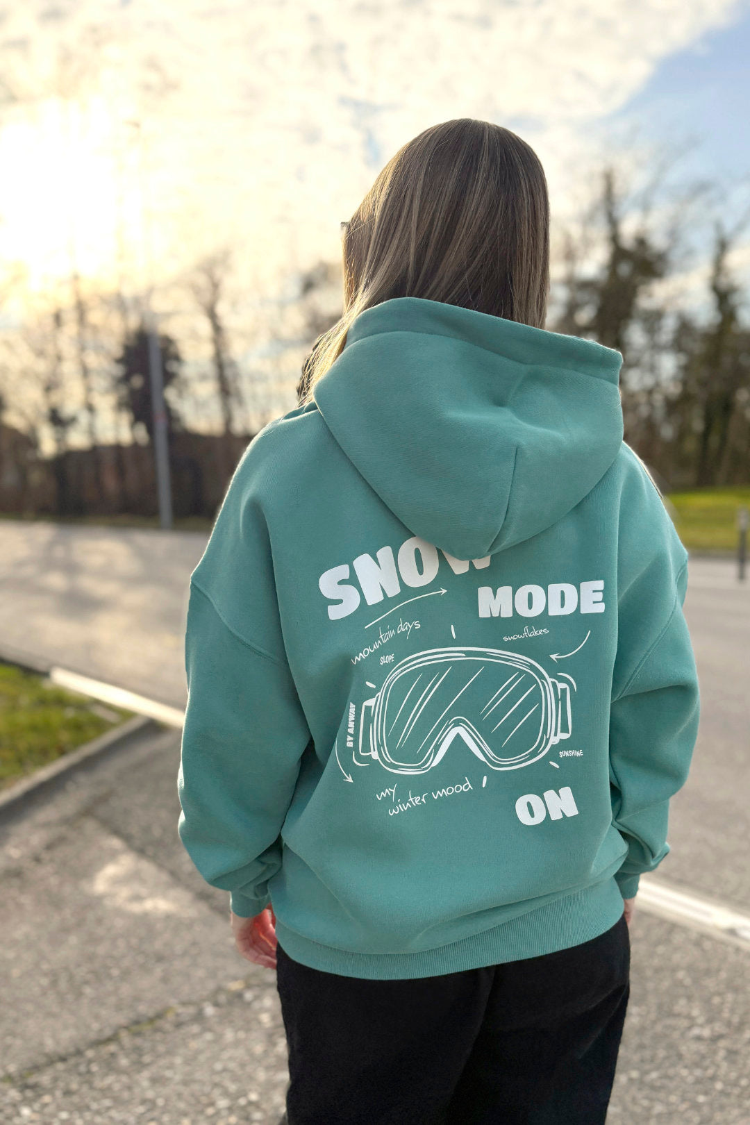 Unisex Hoodie, Farbe Turquoise Green, moderne, oversized Passform, kuschlig weich, Baumwolle, Backprint