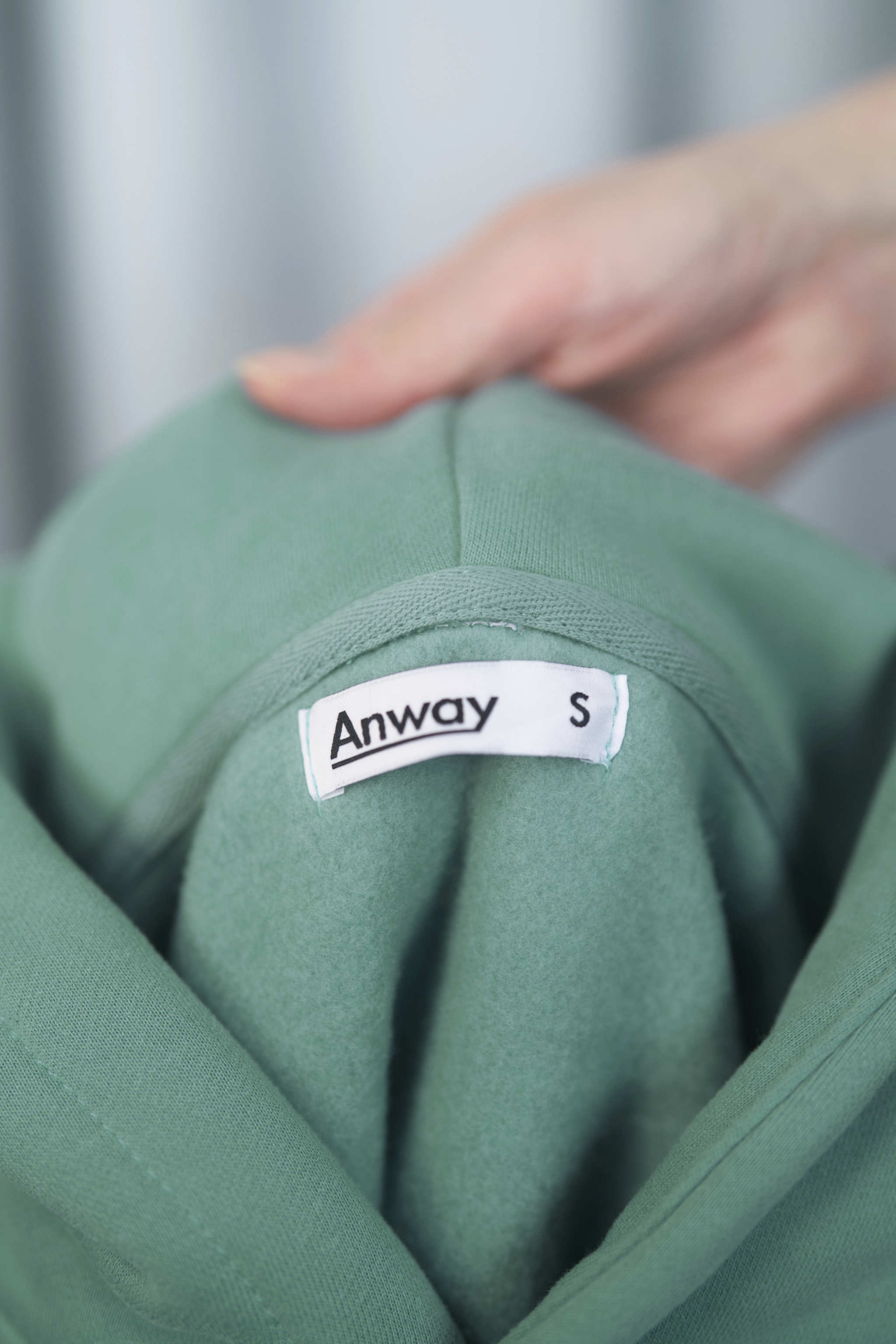 TURQUOISE GREEN Unisex Hoodie mit moderner, oversized Passform – kuschlig weich und aus hochwertigem Material.
