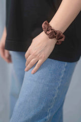 MIDI SILK SCRUNCHIE | COFFEE