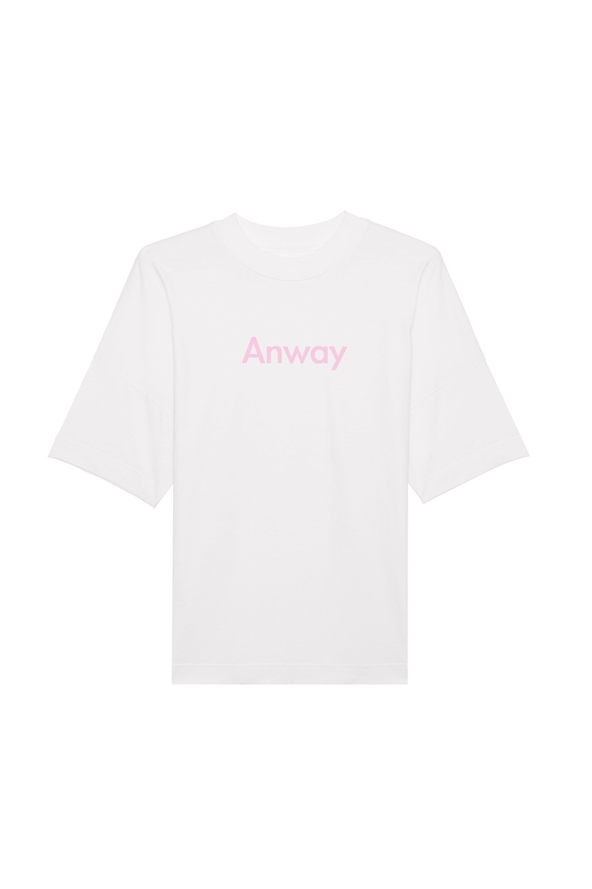 Oversized T-Shirt aus 100 % Bio-Baumwolle mit weitem, modernem Schnitt, erhältlich in Schwarz, Weiss und Natur. Individuell gestaltbar mit Wunschmotiv und frei wählbarer Platzierung. Weiche Qualität, überschnittene Ärmelansätze und lässiger Style für maximalen Tragekomfort. Mit Anway-Schriftzug in serifenloser, fetter Schrift auf der Vorderseite.