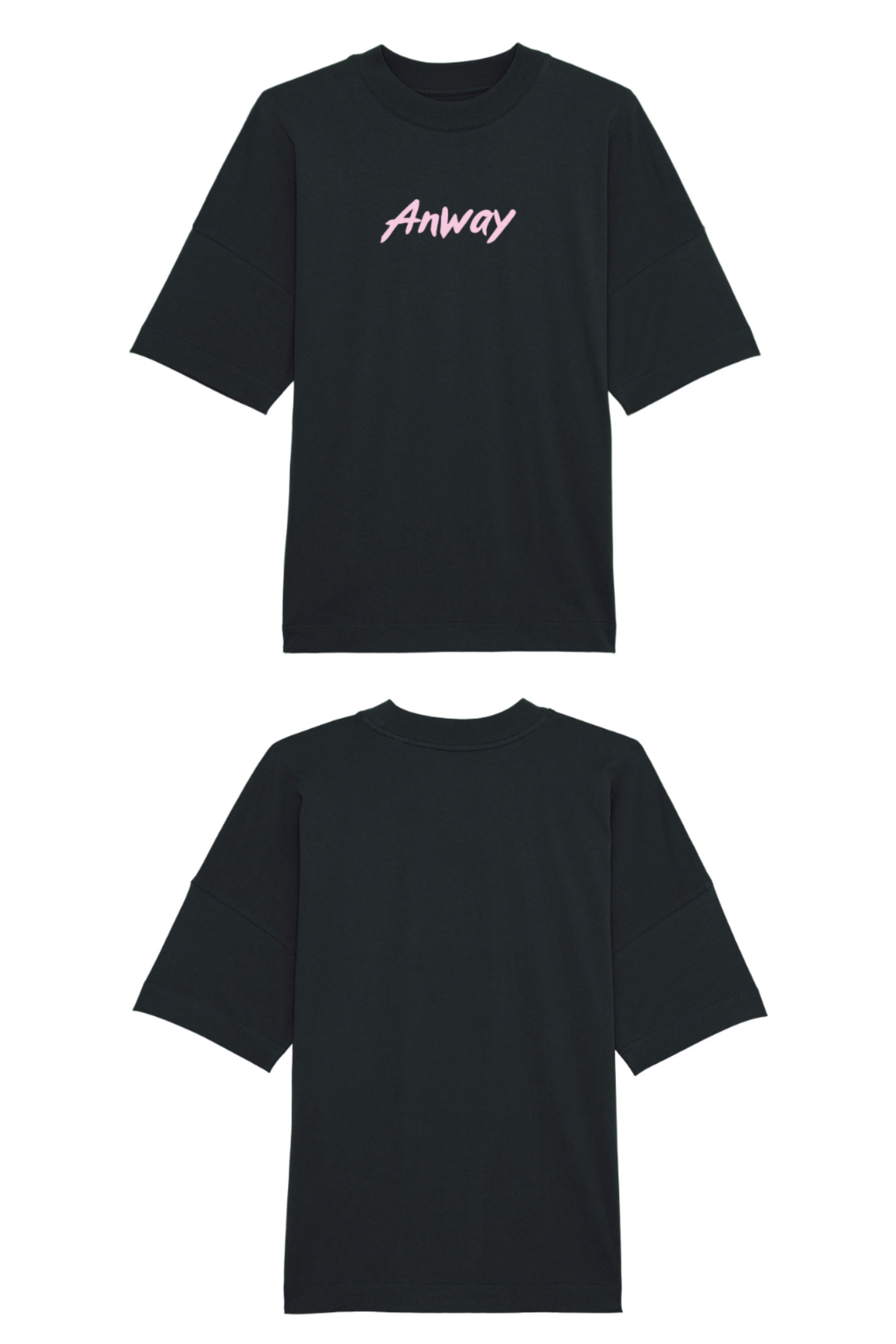 Oversized T-Shirt aus 100 % Bio-Baumwolle mit weitem, modernem Schnitt, erhältlich in Schwarz, Weiss und Natur. Individuell gestaltbar mit Wunschmotiv und frei wählbarer Platzierung. Weiche Qualität, überschnittene Ärmelansätze und lässiger Style für maximalen Tragekomfort. Mit Anway-Logo in Pinsel-Schrift auf der Vorderseite.