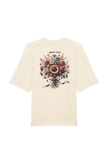 Oversized T-Shirt aus 100 % Bio-Baumwolle mit weitem, modernem Schnitt, erhältlich in Schwarz, Weiss und Natur. Individuell gestaltbar mit Wunschmotiv und frei wählbarer Platzierung. Weiche Qualität, überschnittene Ärmelansätze und lässiger Style für maximalen Tragekomfort. Mit grossem buntem Blumenstrauss auf dem Rücken und „ANWAY VIBES“-Schriftzug.