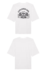 Oversized T-Shirt aus 100 % Bio-Baumwolle mit weitem, modernem Schnitt, erhältlich in Schwarz, Weiss und Natur. Individuell gestaltbar mit Wunschmotiv und frei wählbarer Platzierung. Weiche Qualität, überschnittene Ärmelansätze und lässiger Style für maximalen Tragekomfort. Mit Aufdruck "EXPLORER GIRL", einem VW-Bus, Tannen und Bergen auf der Vorderseite – modernes Design für Outdoor-Liebhaberinnen.