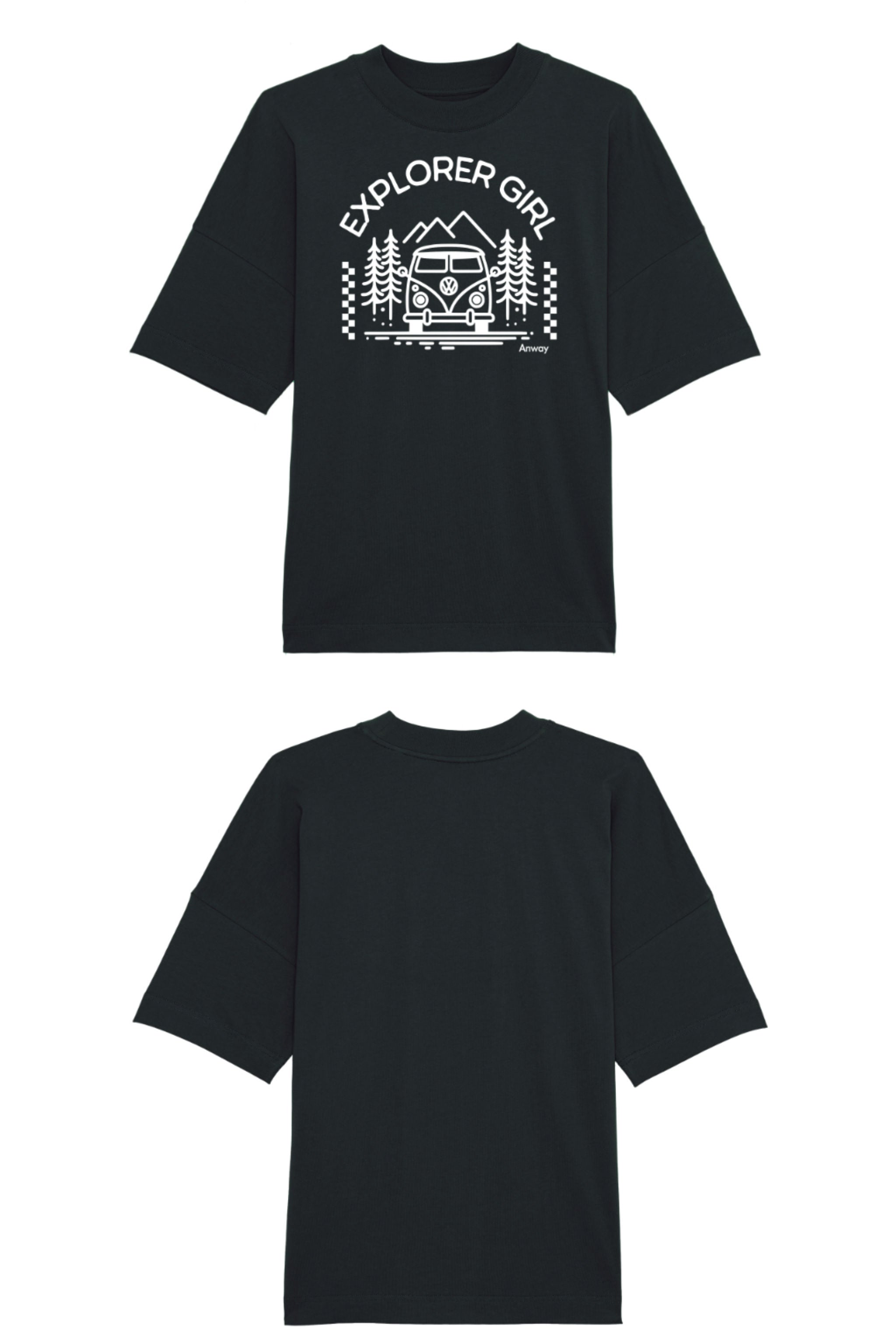 Oversized T-Shirt aus 100 % Bio-Baumwolle mit weitem, modernem Schnitt, erhältlich in Schwarz, Weiss und Natur. Individuell gestaltbar mit Wunschmotiv und frei wählbarer Platzierung. Weiche Qualität, überschnittene Ärmelansätze und lässiger Style für maximalen Tragekomfort. Mit Aufdruck "EXPLORER GIRL", einem VW-Bus, Tannen und Bergen auf der Vorderseite – modernes Design für Outdoor-Liebhaberinnen.