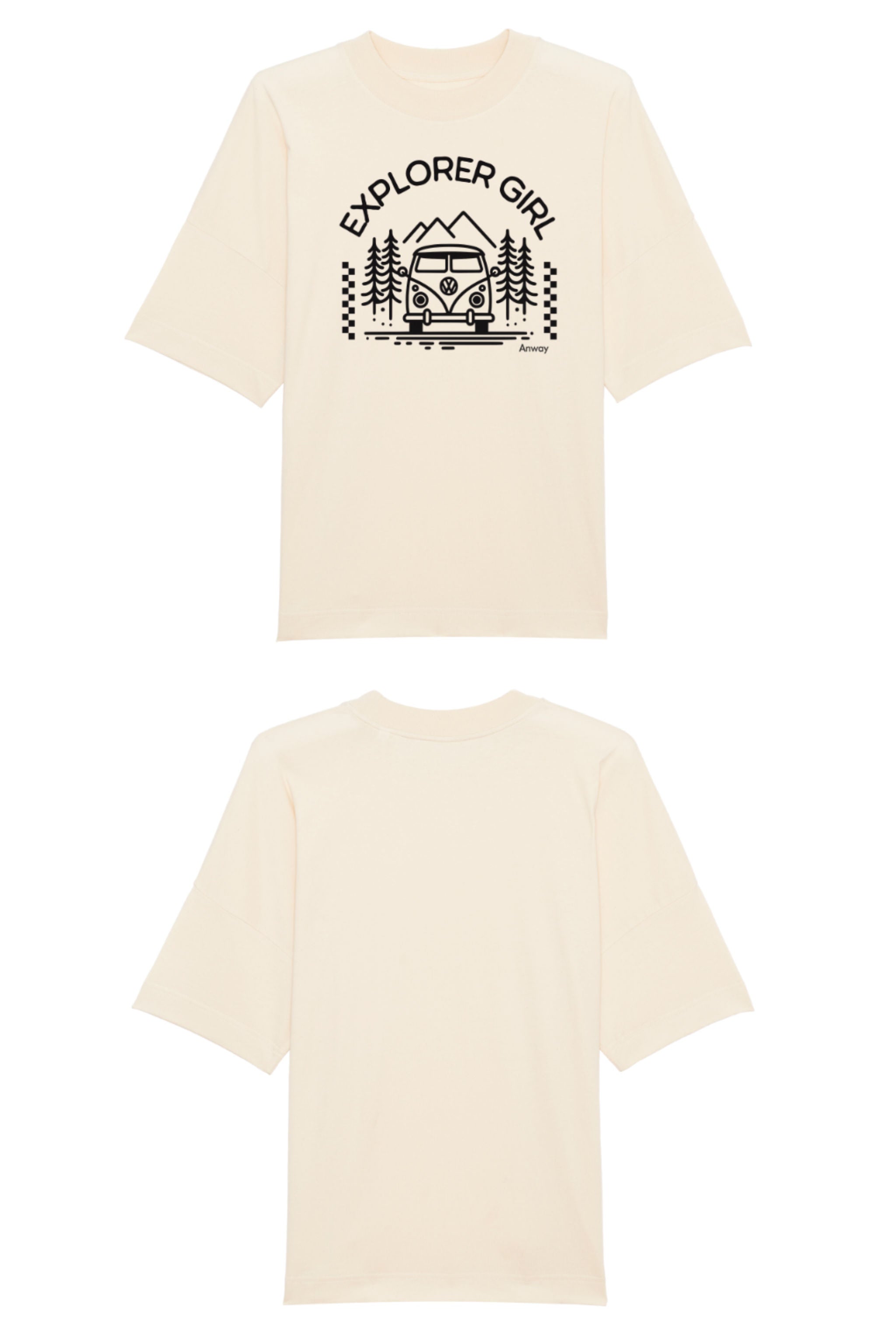 Oversized T-Shirt aus 100 % Bio-Baumwolle mit weitem, modernem Schnitt, erhältlich in Schwarz, Weiss und Natur. Individuell gestaltbar mit Wunschmotiv und frei wählbarer Platzierung. Weiche Qualität, überschnittene Ärmelansätze und lässiger Style für maximalen Tragekomfort. Mit Aufdruck "EXPLORER GIRL", einem VW-Bus, Tannen und Bergen auf der Vorderseite – modernes Design für Outdoor-Liebhaberinnen.