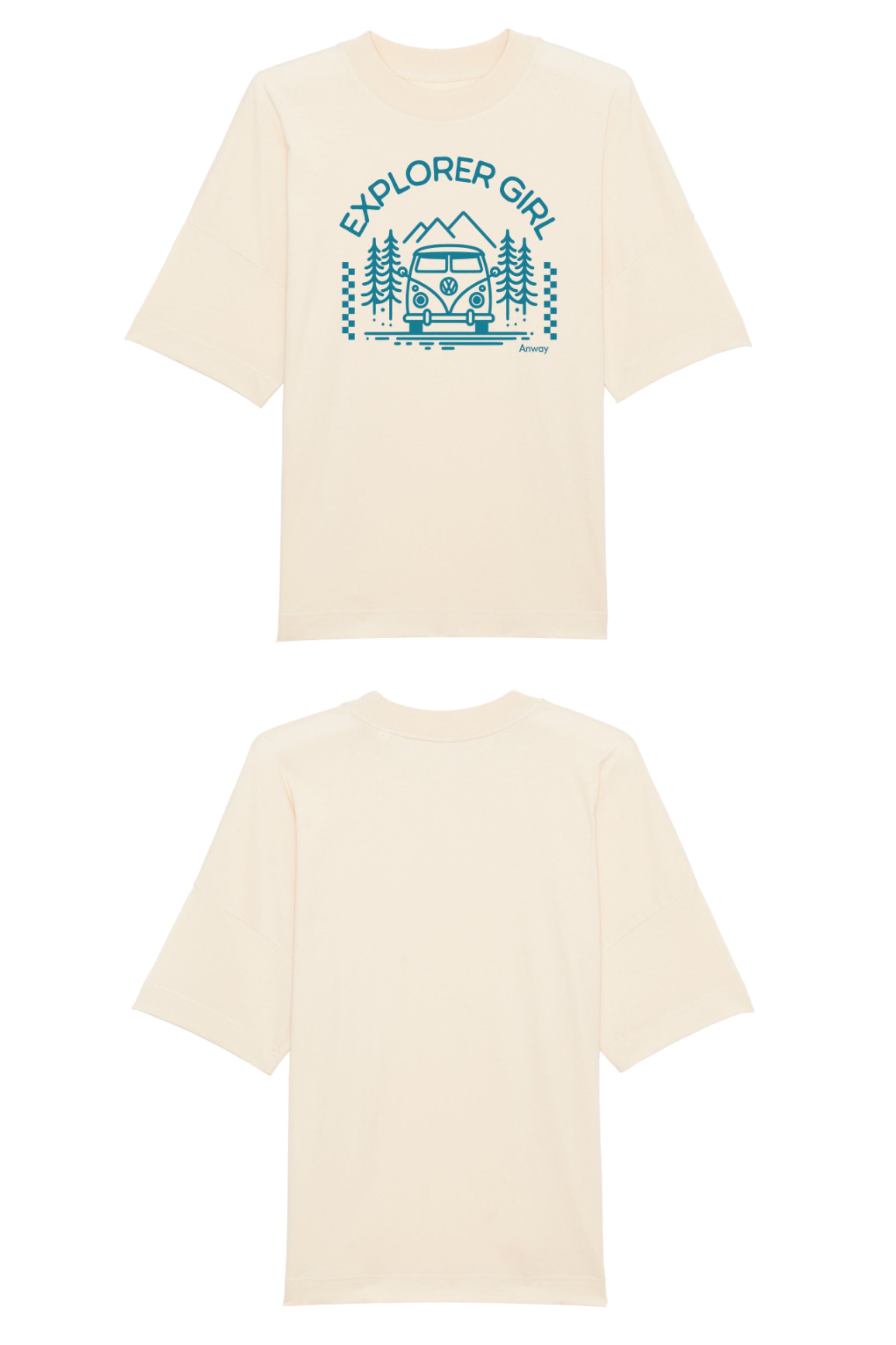 Oversized T-Shirt aus 100 % Bio-Baumwolle mit weitem, modernem Schnitt, erhältlich in Schwarz, Weiss und Natur. Individuell gestaltbar mit Wunschmotiv und frei wählbarer Platzierung. Weiche Qualität, überschnittene Ärmelansätze und lässiger Style für maximalen Tragekomfort. Mit Aufdruck "EXPLORER GIRL", einem VW-Bus, Tannen und Bergen auf der Vorderseite – modernes Design für Outdoor-Liebhaberinnen.