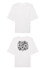Oversized T-Shirt aus 100 % Bio-Baumwolle mit weitem, modernem Schnitt, erhältlich in Schwarz, Weiss und Natur. Individuell gestaltbar mit Wunschmotiv und frei wählbarer Platzierung. Weiche Qualität, überschnittene Ärmelansätze und lässiger Style für maximalen Tragekomfort. Rückseite:Mit großem schwarzen Blumenmuster aus verschiedenen stilisierten Blüten und Blättern. Rückseite: T-Shirt mit grossem, einfarbigem Blumenprint auf der Rückseite. 