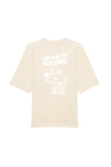 Oversized T-Shirt aus 100 % Bio-Baumwolle mit weitem, modernem Schnitt, erhältlich in Schwarz, Weiss und Natur. Individuell gestaltbar mit Wunschmotiv und frei wählbarer Platzierung. Weiche Qualität, überschnittene Ärmelansätze und lässiger Style für maximalen Tragekomfort. Vorderseite: Kleiner Hund im Comic-Stil auf der linken Brust. Rückseite: Handgezeichnetes Hundemotiv und Schriftzug „LIFE IS BETTER WITH ANWAY“