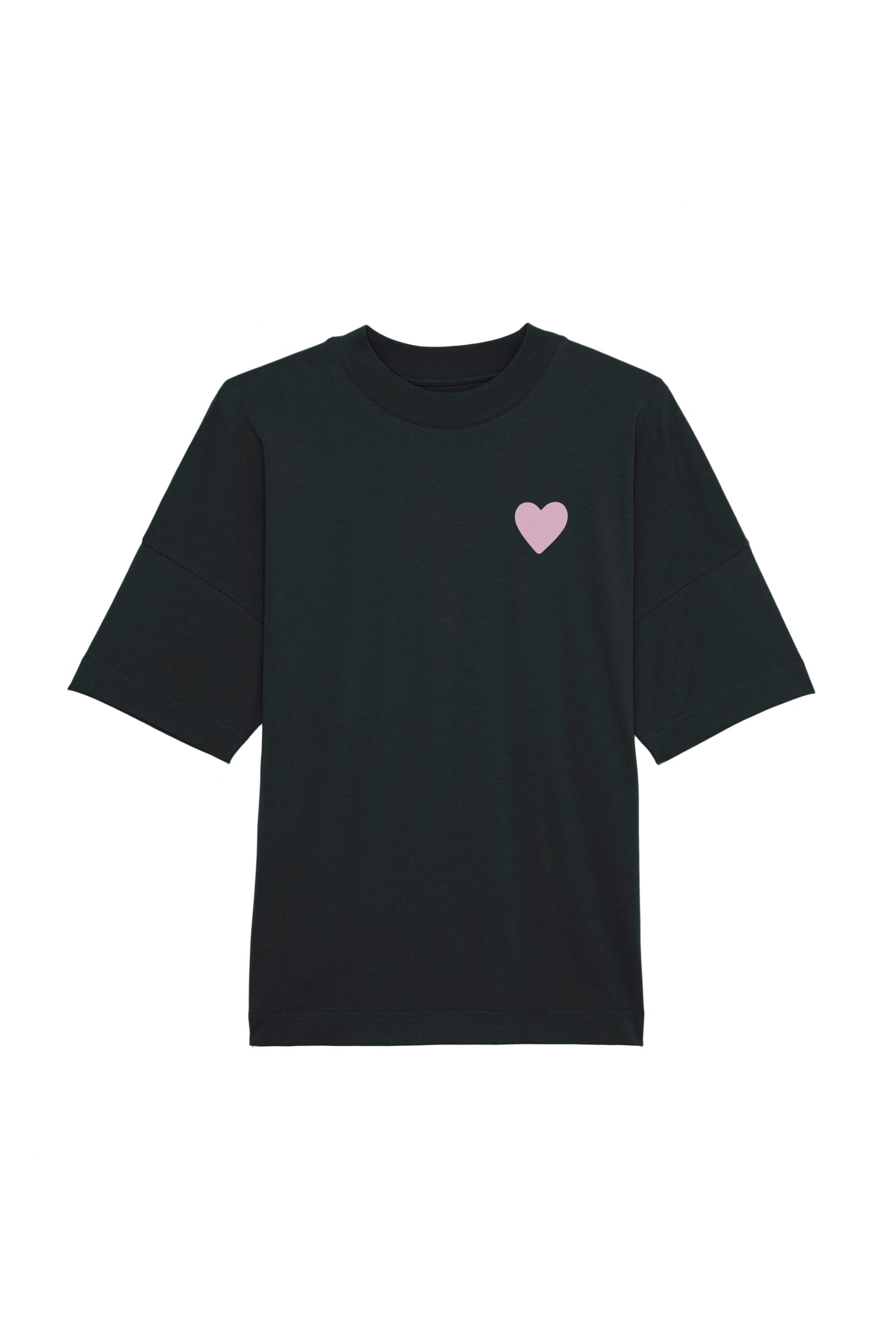 Oversized T-Shirt aus 100 % Bio-Baumwolle mit weitem, modernem Schnitt, erhältlich in Schwarz, Weiss und Natur. Individuell gestaltbar mit Wunschmotiv und frei wählbarer Platzierung. Weiche Qualität, überschnittene Ärmelansätze und lässiger Style für maximalen Tragekomfort. Vorderseite: Rosa Herz auf der linken Brust. Rückseite: Tic-Tac-Toe-Motiv mit rosa Herzen und darunter der Schriftzug „LOVE WINS“ in rosa.