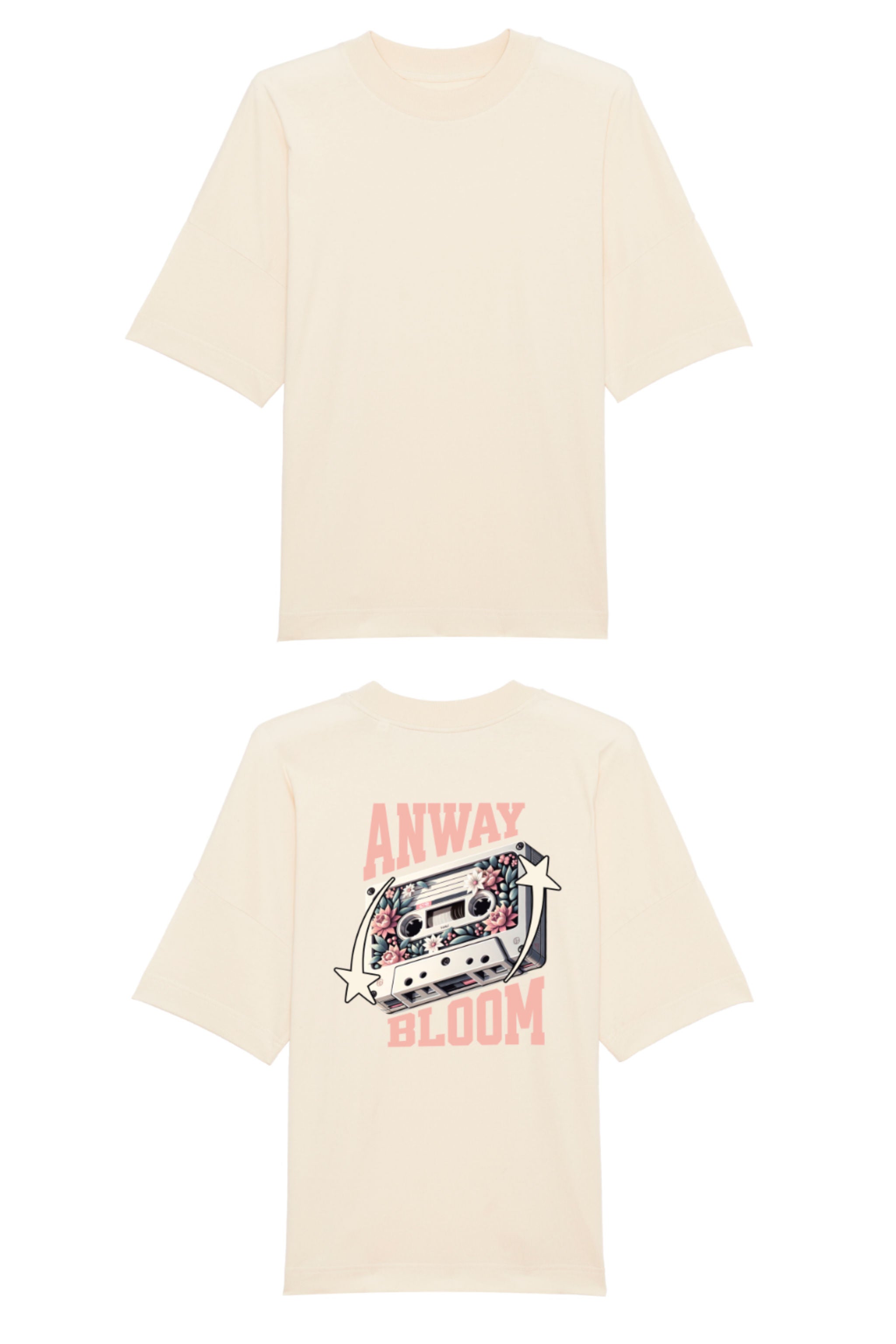 Oversized T-Shirt aus 100 % Bio-Baumwolle mit weitem, modernem Schnitt, erhältlich in Schwarz, Weiss und Natur. Individuell gestaltbar mit Wunschmotiv und frei wählbarer Platzierung. Weiche Qualität, überschnittene Ärmelansätze und lässiger Style für maximalen Tragekomfort. Als Motiv auf der Rückseite eine Kassette, dekoriert mit Blumen, eingerahmt von Sternen – Text „ANWAY BLOOM“.
