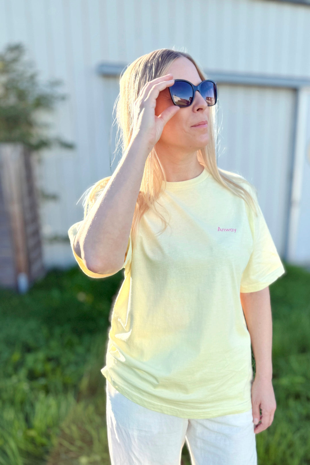 Relaxed Fit T-Shirt, Farbe Lemon Sorbet, Backprint Cherry Dreamin', Unisex, Bio-Baumwolle