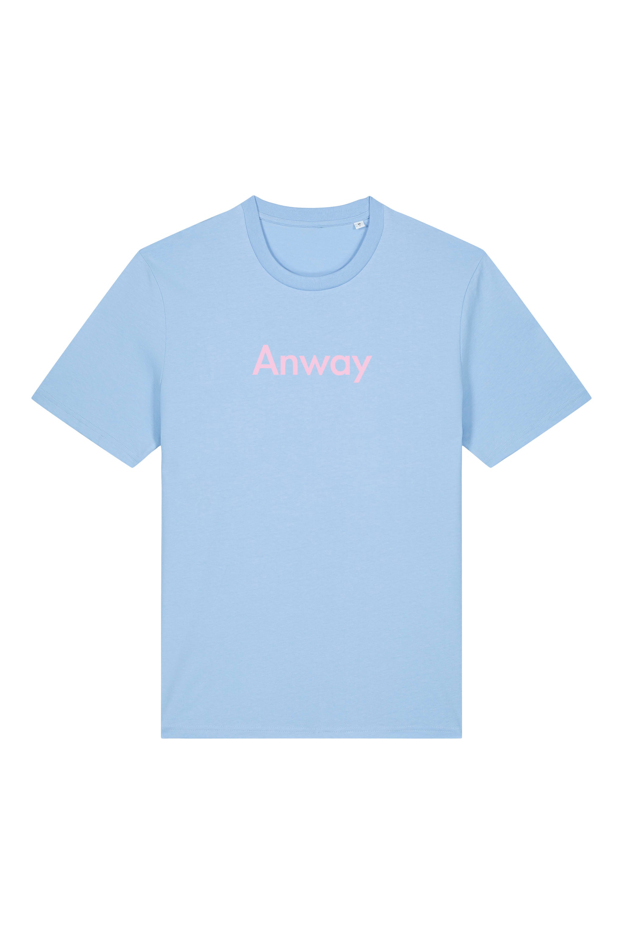 T-Shirt aus 100 % Bio-Baumwolle mit normaler Passform, erhältlich in verschiedenen Farben wie Blue Soul, Cotton Pink, Lavender, Aloe, Weiss und Schwarz. Individuell bedruckbar mit Wunschmotiv. Weiches, angenehm leichtes Material für hohen Tragekomfort. Ideal für einen zeitgemässen, entspannten Look. Mit rosa Anway-Schriftzug in serifenloser, fetter Schrift auf der Vorderseite.