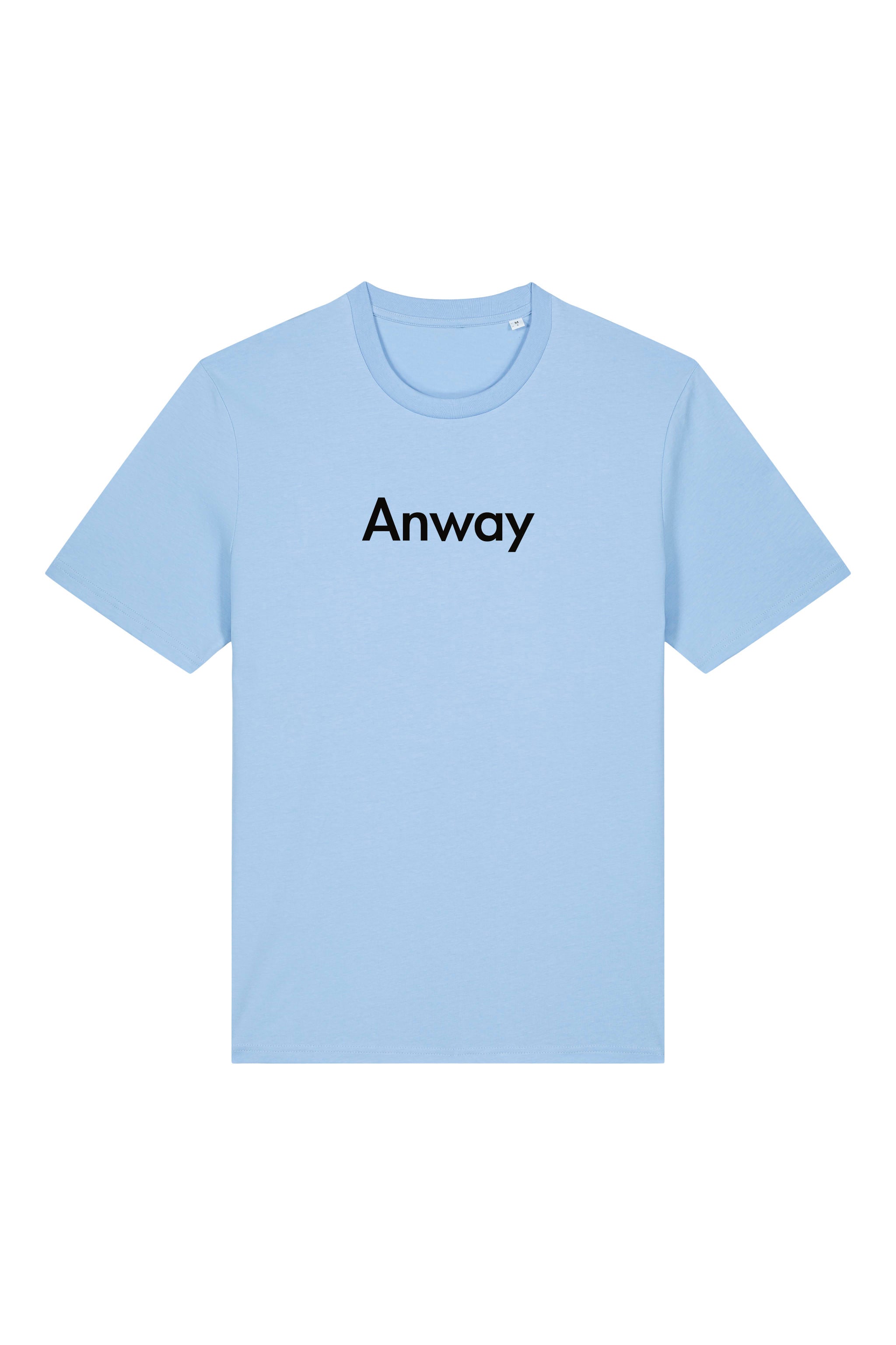 T-Shirt aus 100 % Bio-Baumwolle mit normaler Passform, erhältlich in verschiedenen Farben wie Blue Soul, Cotton Pink, Lavender, Aloe, Weiss und Schwarz. Individuell bedruckbar mit Wunschmotiv. Weiches, angenehm leichtes Material für hohen Tragekomfort. Ideal für einen zeitgemässen, entspannten Look. Mit schwarzem Anway-Schriftzug in serifenloser, fetter Schrift auf der Vorderseite.