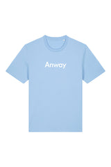 T-Shirt aus 100 % Bio-Baumwolle mit normaler Passform, erhältlich in verschiedenen Farben wie Blue Soul, Cotton Pink, Lavender, Aloe, Weiss und Schwarz. Individuell bedruckbar mit Wunschmotiv. Weiches, angenehm leichtes Material für hohen Tragekomfort. Ideal für einen zeitgemässen, entspannten Look. Mit weissem Anway-Schriftzug in serifenloser, fetter Schrift auf der Vorderseite.