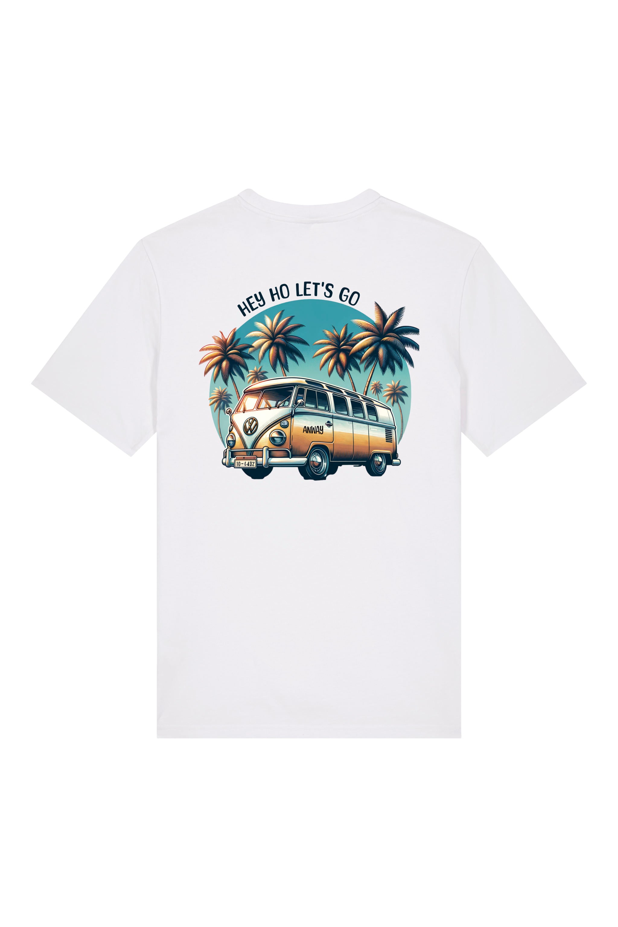 T-Shirt aus 100 % Bio-Baumwolle mit normaler Passform, erhältlich in verschiedenen Farben wie Blue Soul, Cotton Pink, Lavender, Aloe, Weiss und Schwarz. Individuell bedruckbar mit Wunschmotiv. Weiches, angenehm leichtes Material für hohen Tragekomfort. Ideal für einen zeitgemässen, entspannten Look. Mit Retro-Bus-Print, Palmen und „HEY HO LET'S GO“-Schriftzug