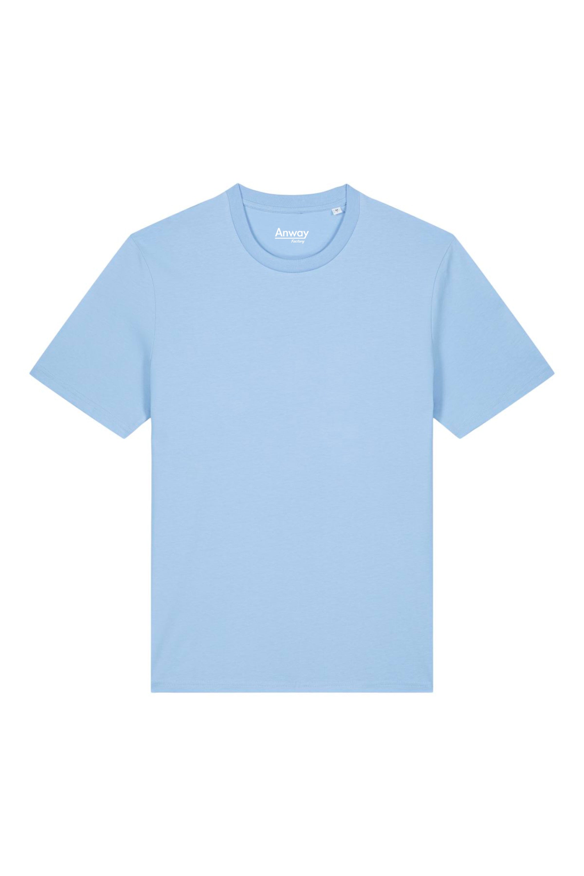 T-Shirt aus Bio-Baumwolle mit normaler Passform – in Hellblau (Blue Soul), Rosa (Cotton Pink), Lavendel (Lavender), Aloegrün (Aloe), Weiss (White) oder Schwarz (Black) erhältlich.