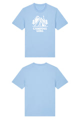 T-Shirt aus 100 % Bio-Baumwolle mit normaler Passform, erhältlich in verschiedenen Farben wie Blue Soul, Cotton Pink, Lavender, Aloe, Weiss und Schwarz. Individuell bedruckbar mit Wunschmotiv. Weiches, angenehm leichtes Material für hohen Tragekomfort. Ideal für einen zeitgemässen, entspannten Look. Mit Zelt-Motiv, Bäumen, Mond und „CAMPING GIRL“-Print auf der Vorderseite.
