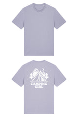 T-Shirt aus 100 % Bio-Baumwolle mit normaler Passform, erhältlich in verschiedenen Farben wie Blue Soul, Cotton Pink, Lavender, Aloe, Weiss und Schwarz. Individuell bedruckbar mit Wunschmotiv. Weiches, angenehm leichtes Material für hohen Tragekomfort. Ideal für einen zeitgemässen, entspannten Look. Mit grossem Zelt-Motiv, Bäumen, Mond und „CAMPING GIRL“-Print auf der Rückseite.