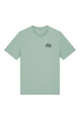 T-Shirt aus 100 % Bio-Baumwolle mit normaler Passform, erhältlich in verschiedenen Farben wie Blue Soul, Cotton Pink, Lavender, Aloe, Weiss und Schwarz. Individuell bedruckbar mit Wunschmotiv. Weiches, angenehm leichtes Material für hohen Tragekomfort. Ideal für einen zeitgemässen, entspannten Look. Mit kleinem Zelt-Motiv, Bäumen und Mond auf der Vorderseite und grossem „CAMPING GIRL“-Print auf dem Rücken. 