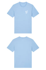 T-Shirt aus 100 % Bio-Baumwolle mit normaler Passform, erhältlich in verschiedenen Farben wie Blue Soul, Cotton Pink, Lavender, Aloe, Weiss und Schwarz. Individuell bedruckbar mit Wunschmotiv. Weiches, angenehm leichtes Material für hohen Tragekomfort. Ideal für einen zeitgemässen, entspannten Look. Mit kleinem weissen Druck eines fröhlichen Hundes auf der linken Brust.