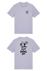 T-Shirt aus 100 % Bio-Baumwolle mit normaler Passform, erhältlich in verschiedenen Farben wie Blue Soul, Cotton Pink, Lavender, Aloe, Weiss und Schwarz. Individuell bedruckbar mit Wunschmotiv. Weiches, angenehm leichtes Material für hohen Tragekomfort. Ideal für einen zeitgemässen, entspannten Look. Vorderseite: Mit kleinem schwarzen Druck eines fröhlichen Hundes auf der linken Brust. Rückseite: Grosser schwarzer Hundedruck mit Sprechblase und der Aufschrift „DOG girl“.