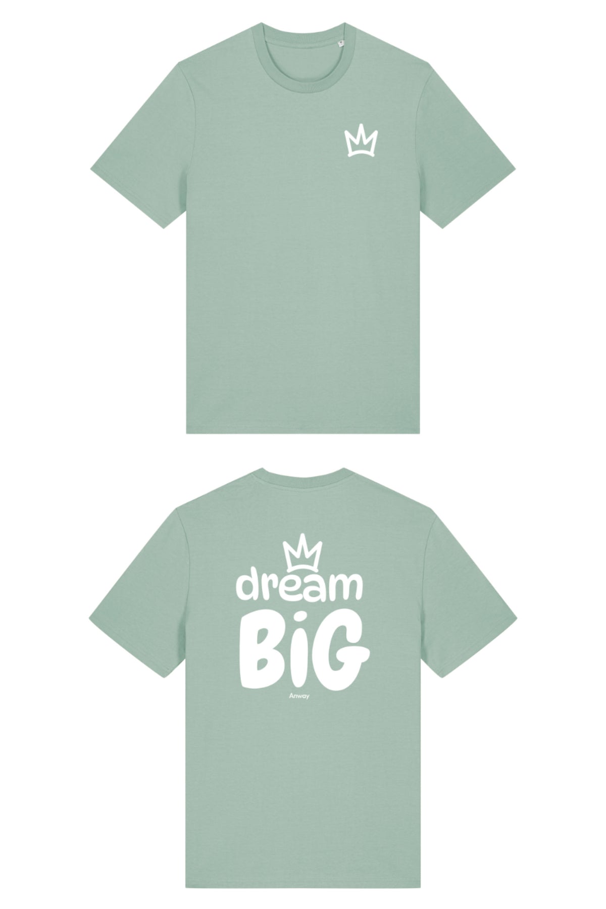 T-Shirt aus 100 % Bio-Baumwolle mit normaler Passform, erhältlich in verschiedenen Farben wie Blue Soul, Cotton Pink, Lavender, Aloe, Weiss und Schwarz. Individuell bedruckbar mit Wunschmotiv. Weiches, angenehm leichtes Material für hohen Tragekomfort. Ideal für einen zeitgemässen, entspannten Look. Vorderseite: Krone auf der linken Brust. Rückseite: Grosser Schriftzug „dream BIG“ mit Krone darüber.