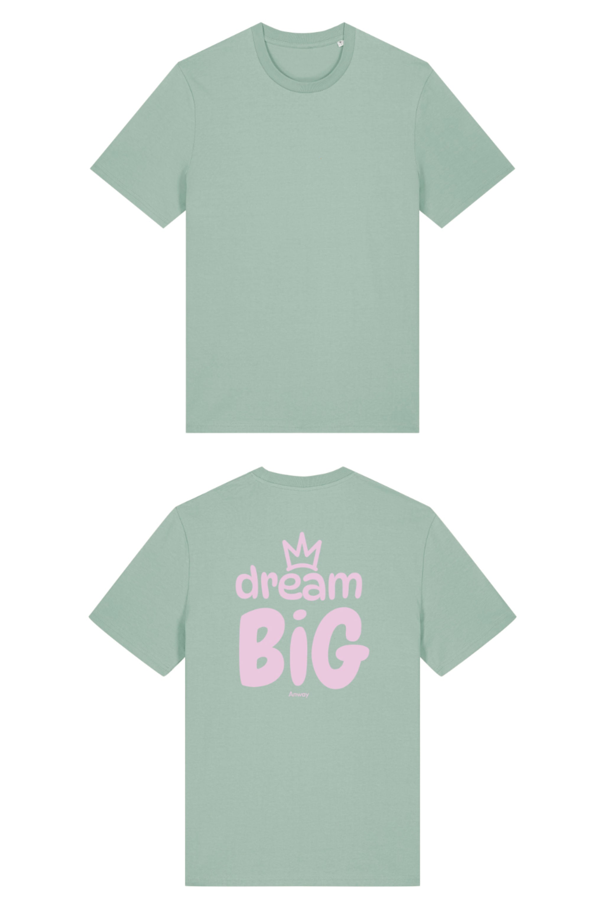 T-Shirt aus 100 % Bio-Baumwolle mit normaler Passform, erhältlich in verschiedenen Farben wie Blue Soul, Cotton Pink, Lavender, Aloe, Weiss und Schwarz. Individuell bedruckbar mit Wunschmotiv. Weiches, angenehm leichtes Material für hohen Tragekomfort. Ideal für einen zeitgemässen, entspannten Look. Grosser Schriftzug „dream BIG“ mit Krone darüber auf der Rückseite.