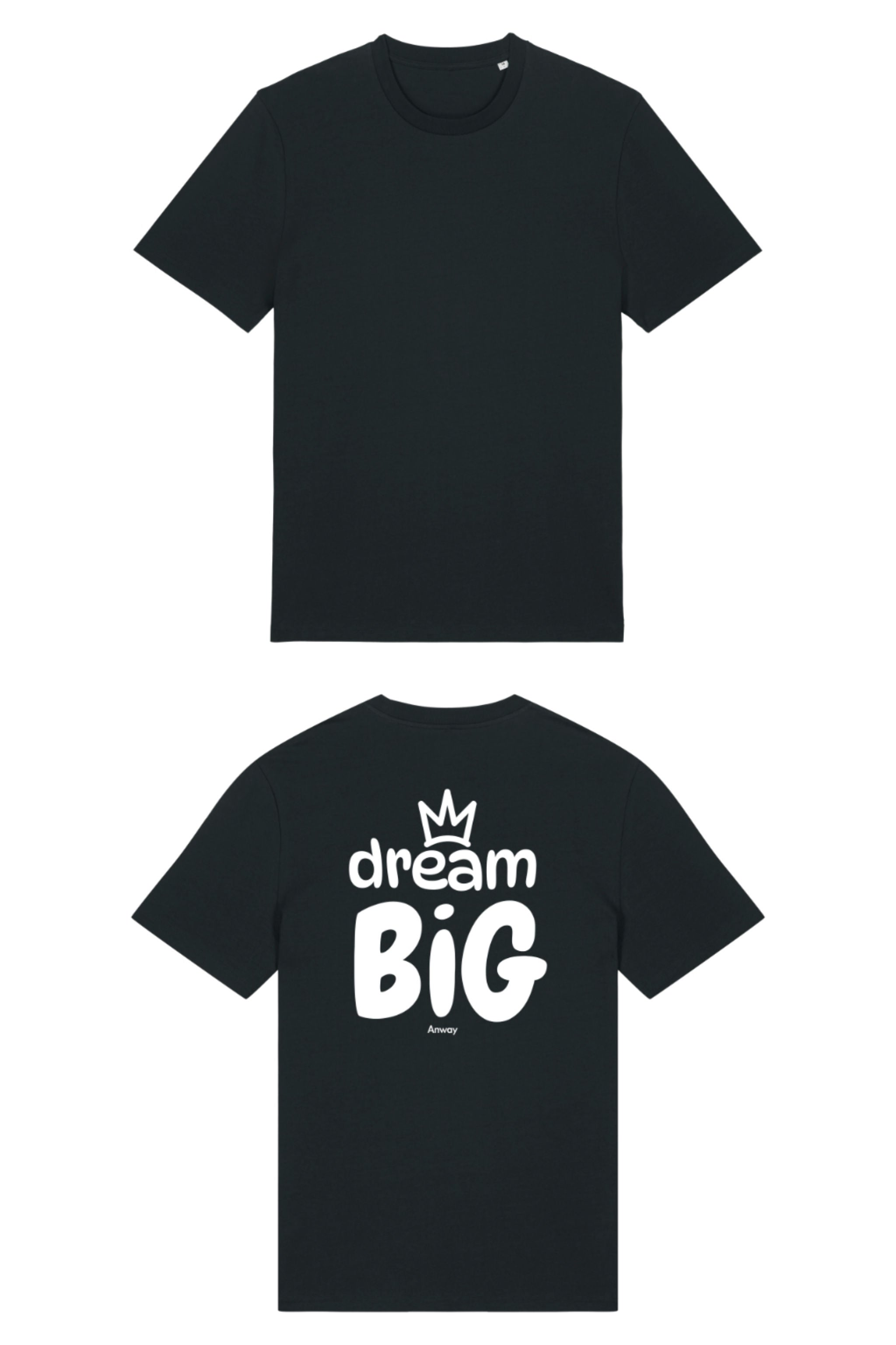 T-Shirt aus 100 % Bio-Baumwolle mit normaler Passform, erhältlich in verschiedenen Farben wie Blue Soul, Cotton Pink, Lavender, Aloe, Weiss und Schwarz. Individuell bedruckbar mit Wunschmotiv. Weiches, angenehm leichtes Material für hohen Tragekomfort. Ideal für einen zeitgemässen, entspannten Look. Grosser Schriftzug „dream BIG“ mit Krone darüber auf der Rückseite.