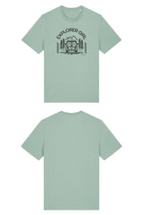T-Shirt aus 100 % Bio-Baumwolle mit normaler Passform, erhältlich in verschiedenen Farben wie Blue Soul, Cotton Pink, Lavender, Aloe, Weiss und Schwarz. Individuell bedruckbar mit Wunschmotiv. Weiches, angenehm leichtes Material für hohen Tragekomfort. Ideal für einen zeitgemässen, entspannten Look. Mit Aufdruck "EXPLORER GIRL", einem VW-Bus, Tannen und Bergen auf der Vorderseite – modernes Design für Outdoor-Liebhaberinnen.